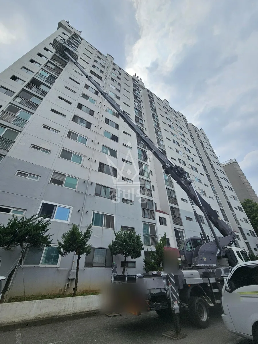 서울 동작구 스카이차 간판 작업 현장