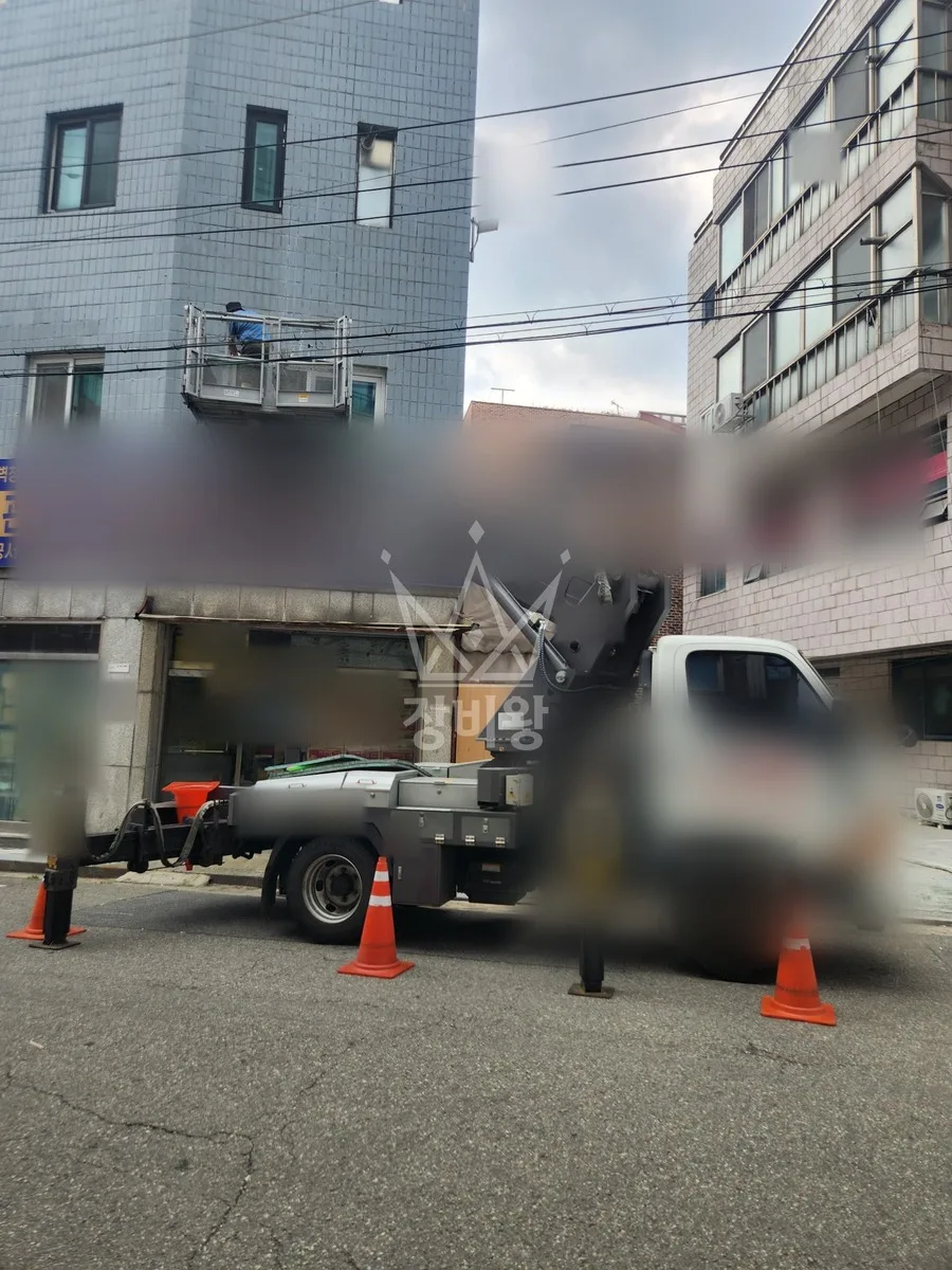 서울 송파구 문정동 스카이차 간판 작업 현장