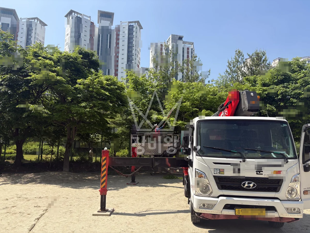 대전 유성구 궁동 스카이차 철골 작업 현장