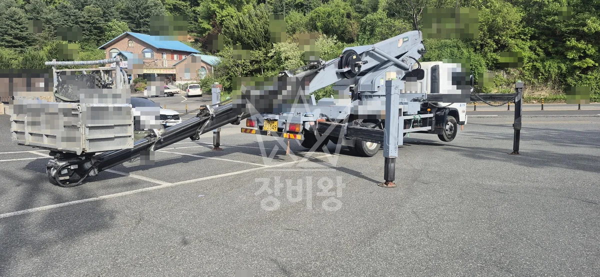 전북 진안군 스카이차 지붕 공사 작업 현장