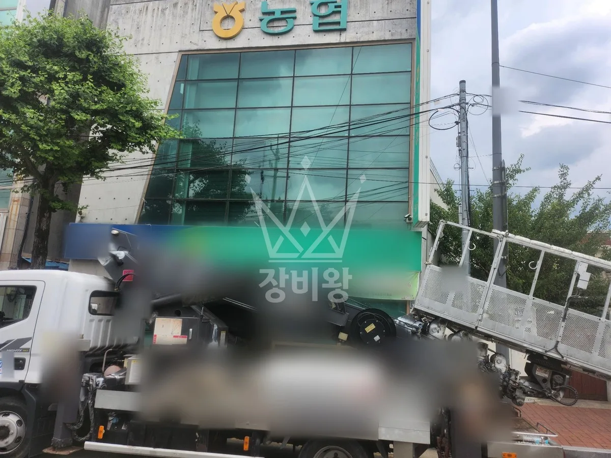 경북 안동시 스카이차 지붕 공사 작업 현장