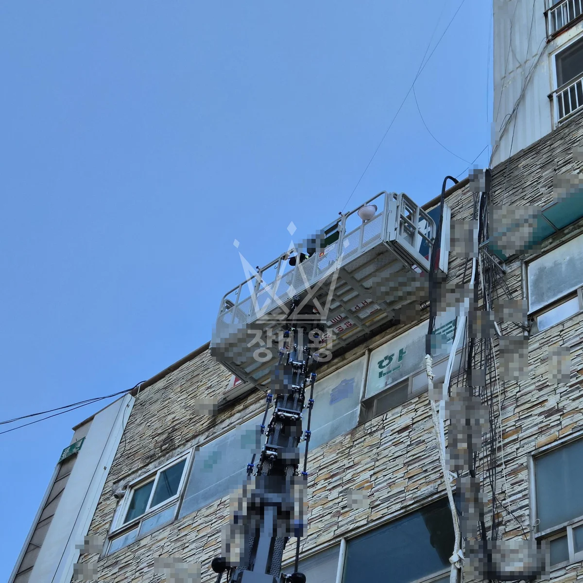 제주 제주시 애월읍 신엄리 스카이차 지붕 공사 작업 현장