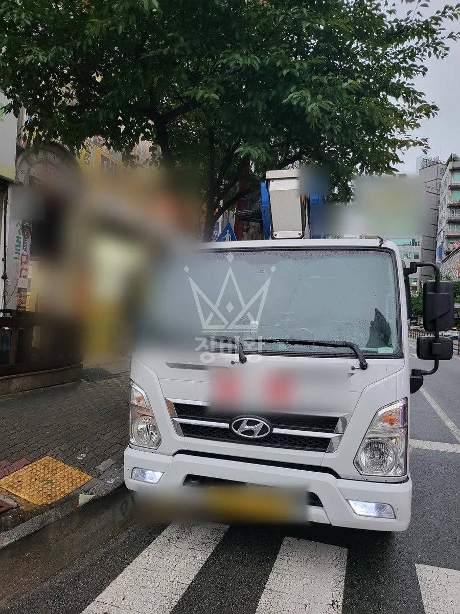 경기 용인시기흥구 영덕동 스카이차 철골 작업 현장