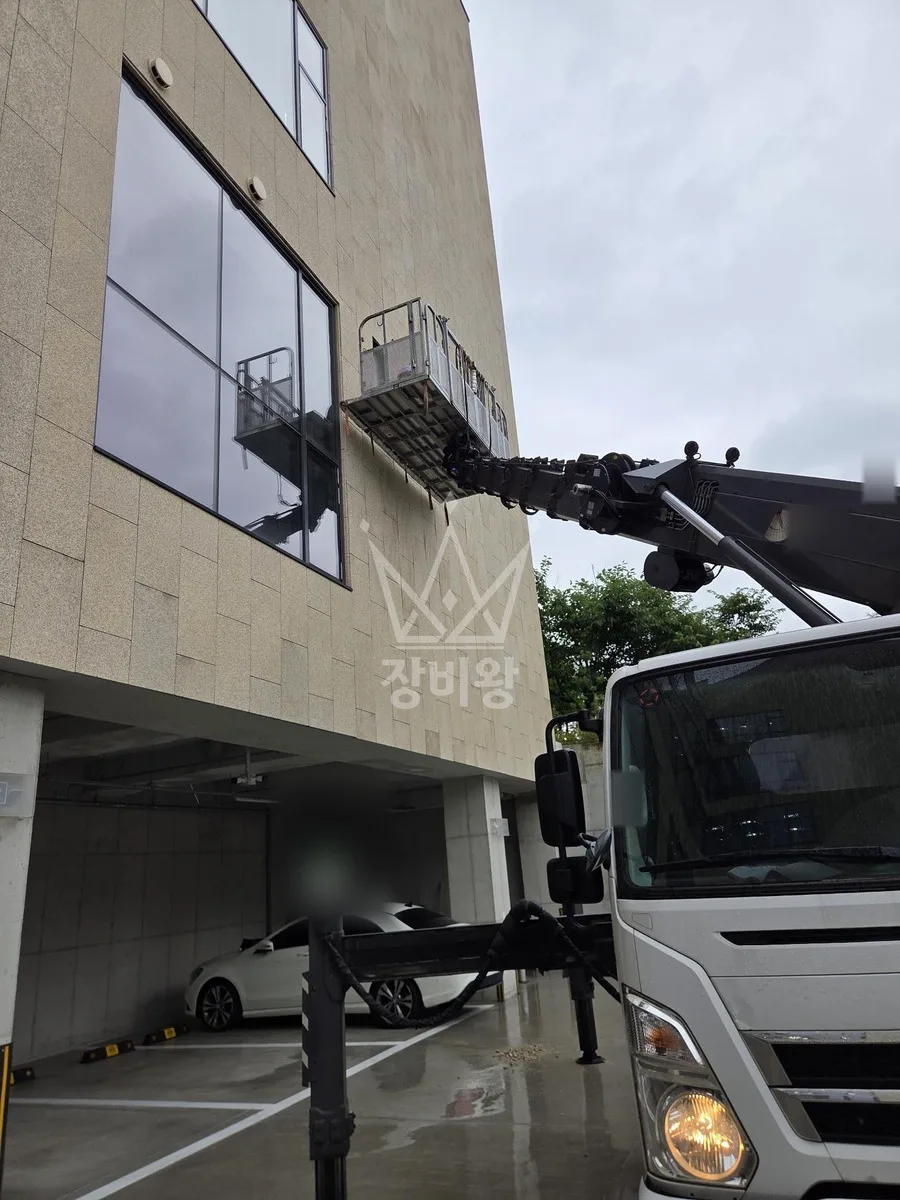 경기 부천시소사구 소사본동 스카이차 간판 작업 현장