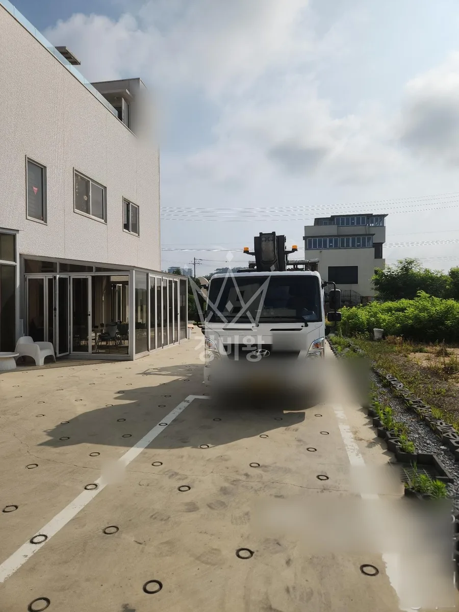 경기 화성시만세구 남양읍 북양리 스카이차 간판 작업 현장