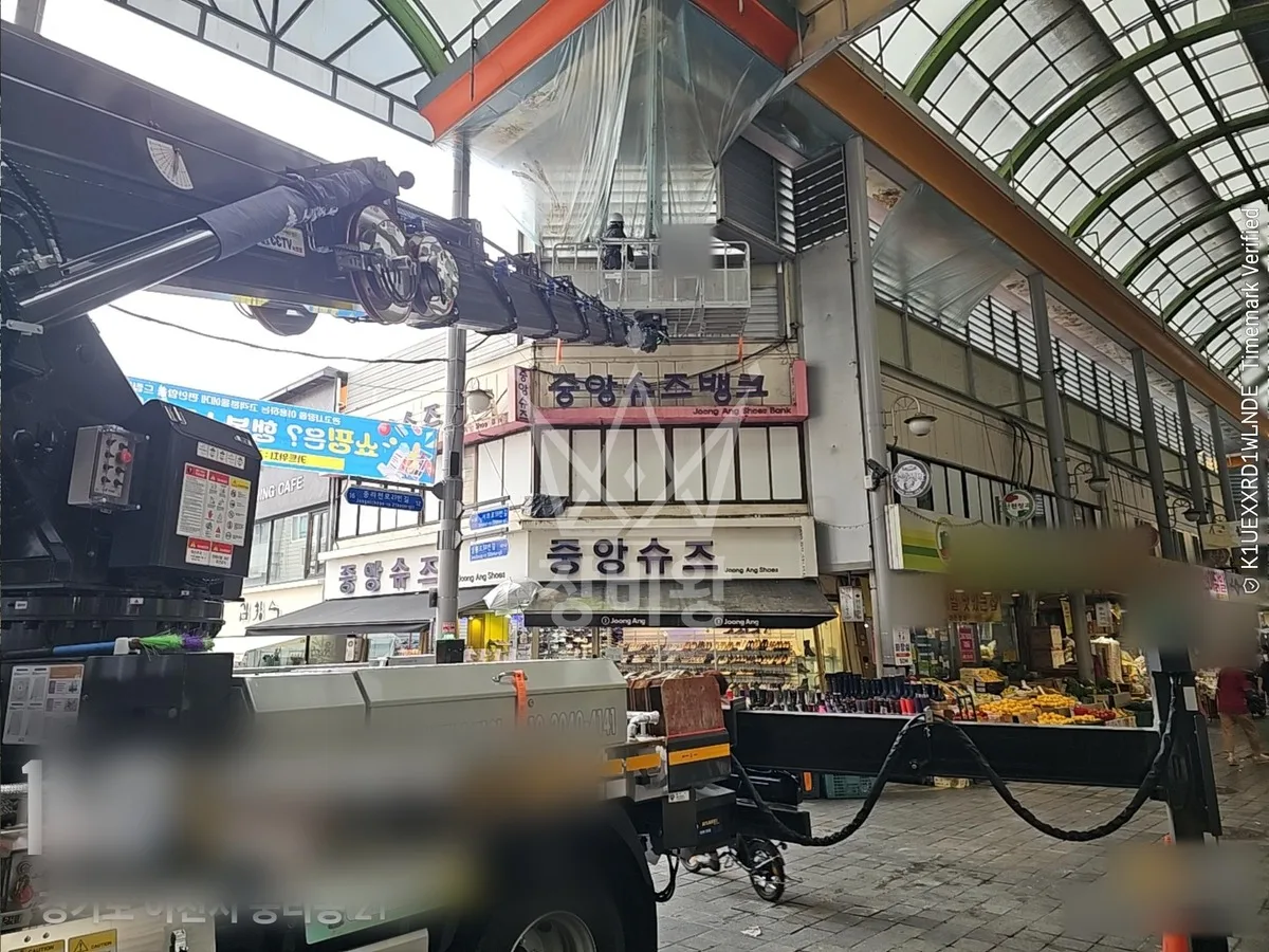 경기 이천시 설성면 스카이차 간판 작업 현장