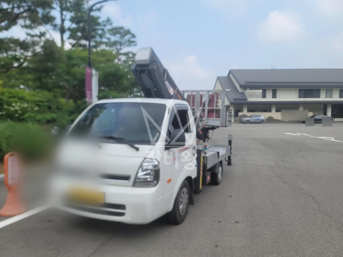 경기 화성시만세구 스카이차 철골 작업 현장