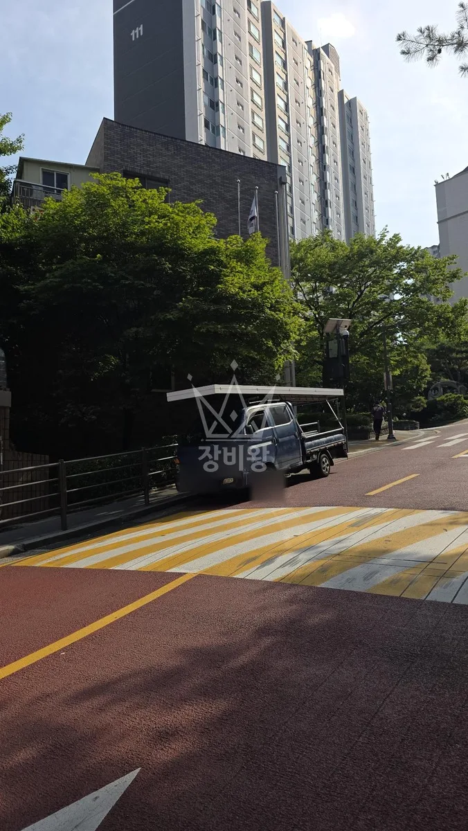 서울 성북구 스카이차 유리 작업 현장