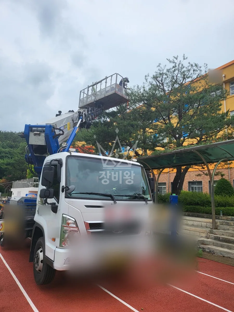 대전 서구 가장동 스카이차 간판 작업 현장