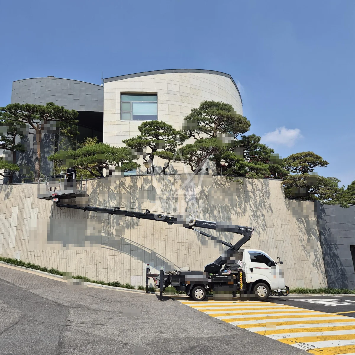 서울 용산구 스카이차 외벽 작업 작업 현장