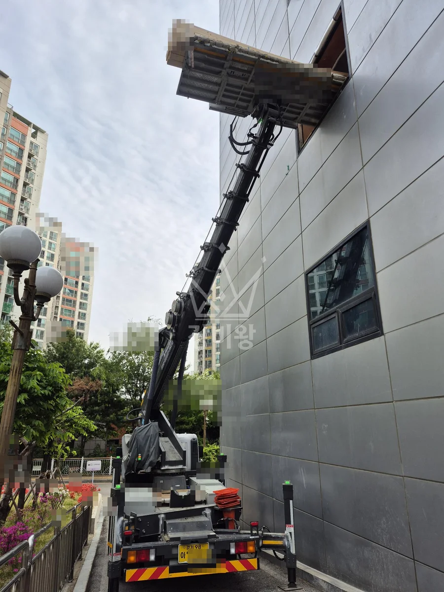 경기 용인시처인구 원삼면 사암리 스카이차 에어컨 작업 현장