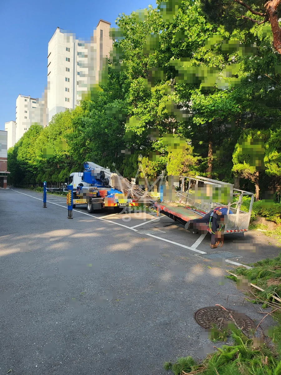 대전 유성구 궁동 스카이차 철골 작업 현장