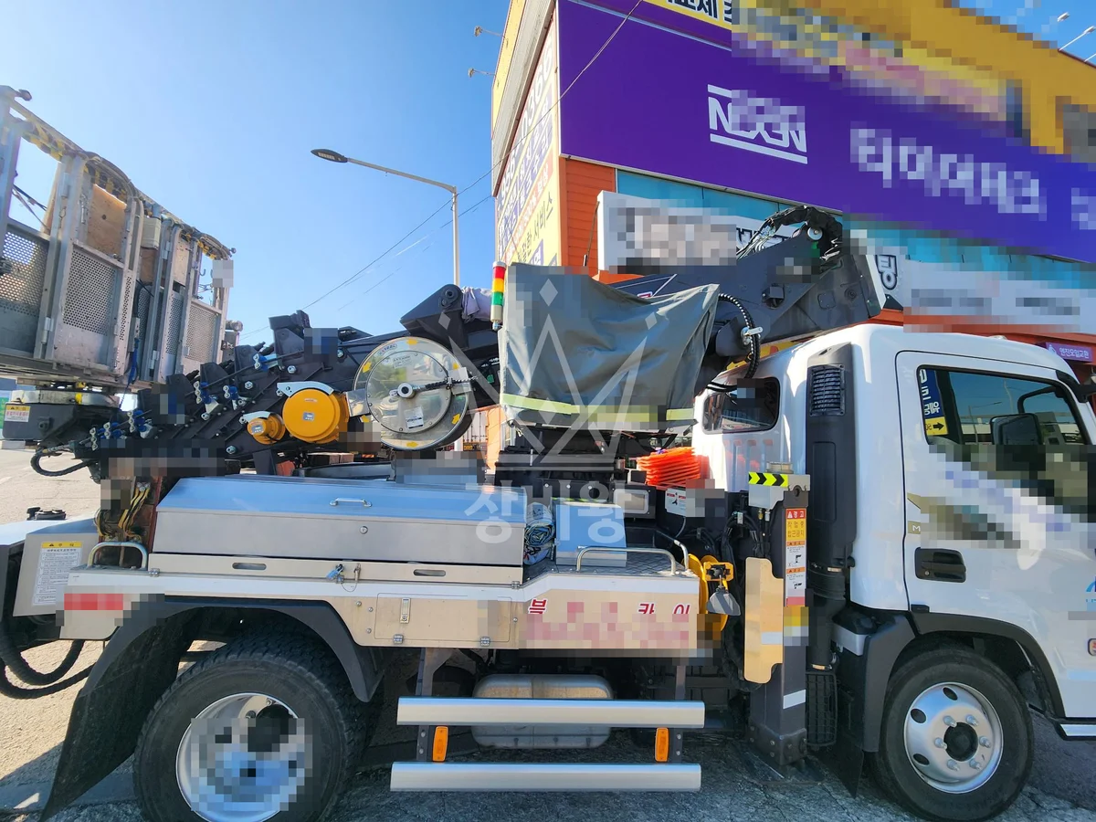 광주 남구 스카이차 철골 작업 현장