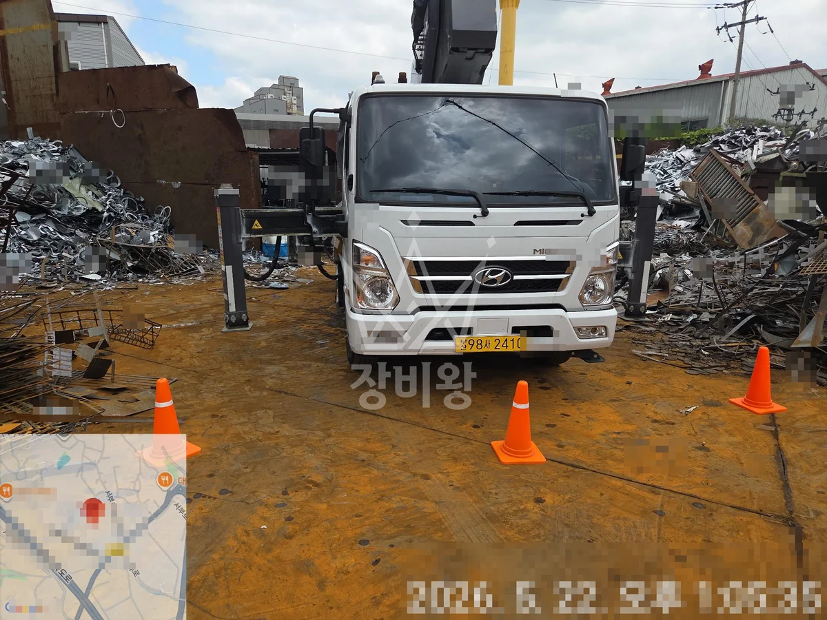 경남 진주시 스카이차 지붕 공사 작업 현장