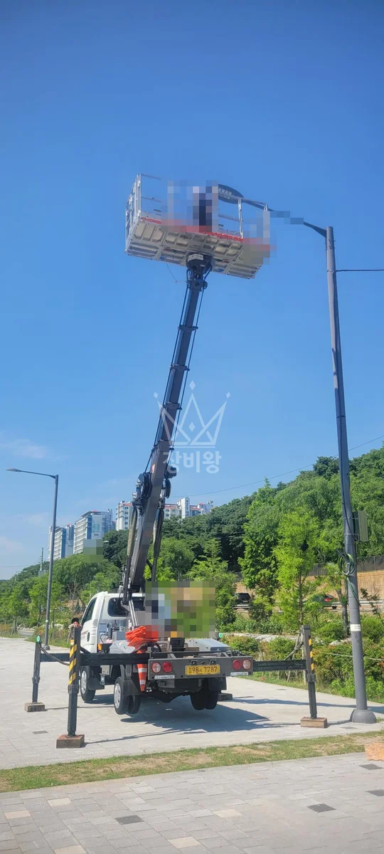 서울 동대문구 스카이차 간판 작업 현장