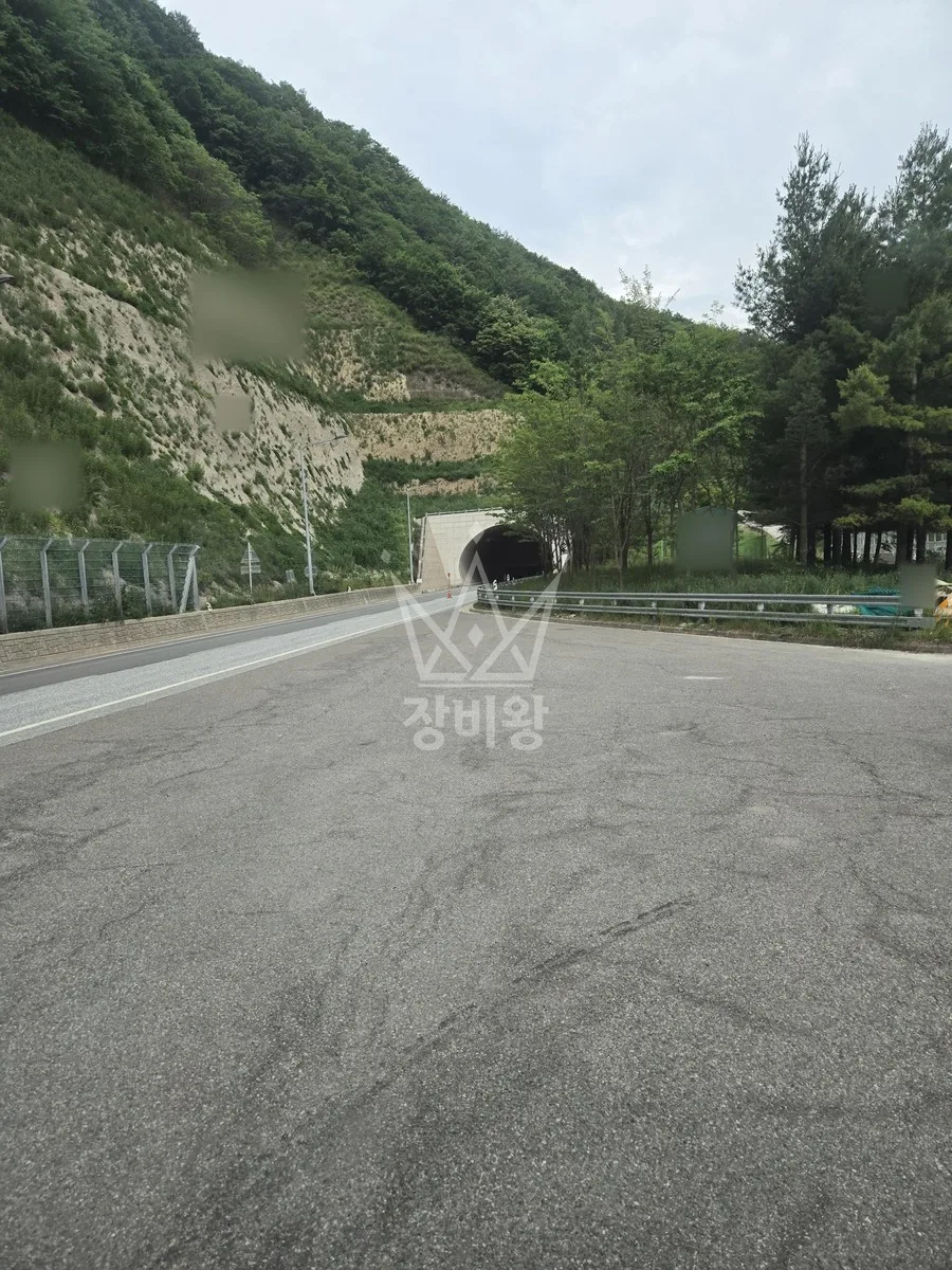 강원 양양군 스카이차 지붕 공사 작업 현장