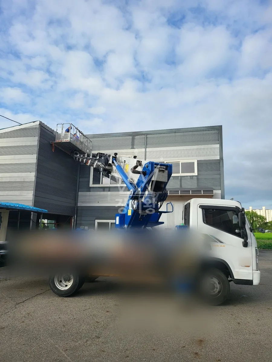 경기 화성시동탄구 스카이차 간판 작업 현장