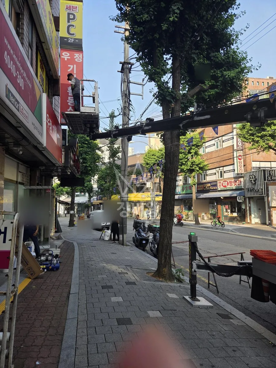 서울 송파구 스카이차 유리 작업 현장