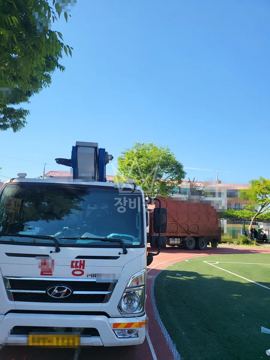 대전 서구 내동 스카이차 철골 작업 현장