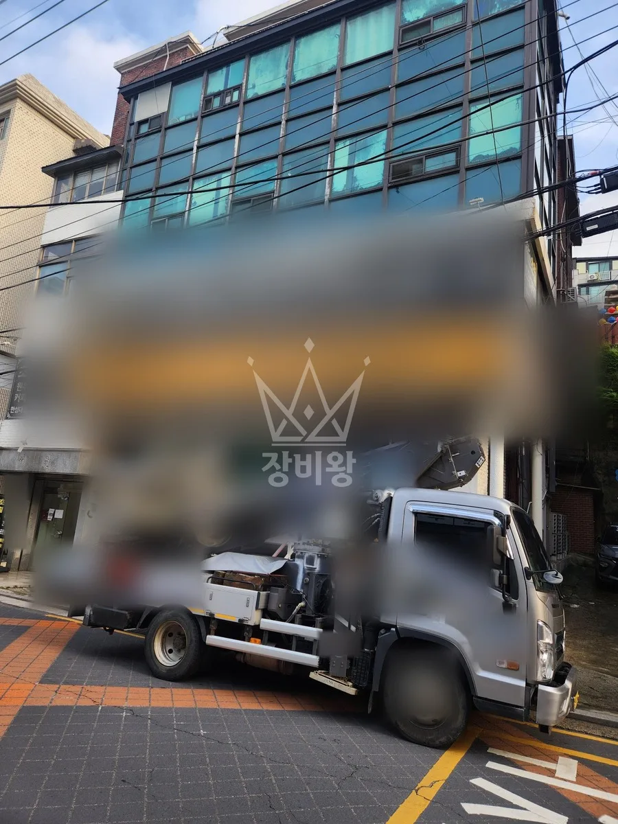 서울 성북구 삼선동2가 스카이차 수목 관리 작업 현장