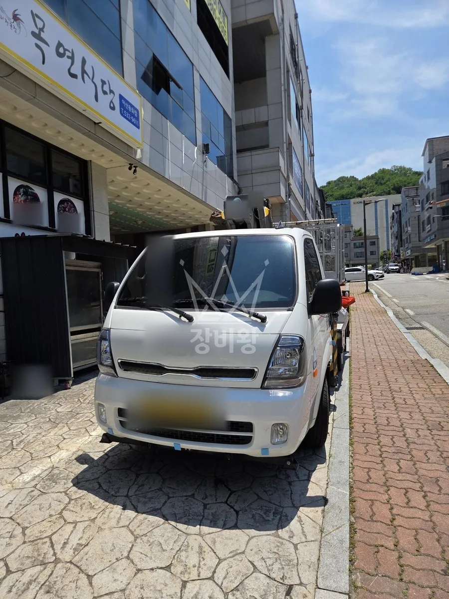 충남 서산시 대산읍 영탑리 스카이차 간판 작업 현장