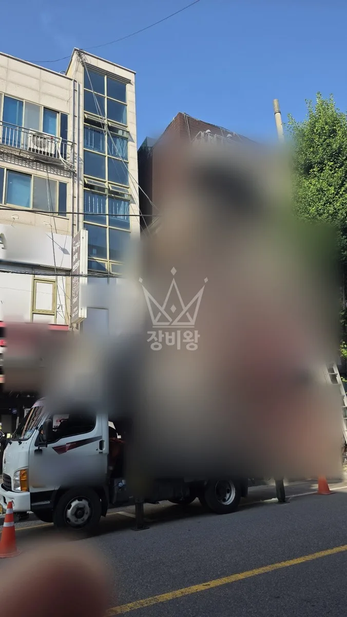 인천 제물포구 신포동 스카이차 유리 작업 현장