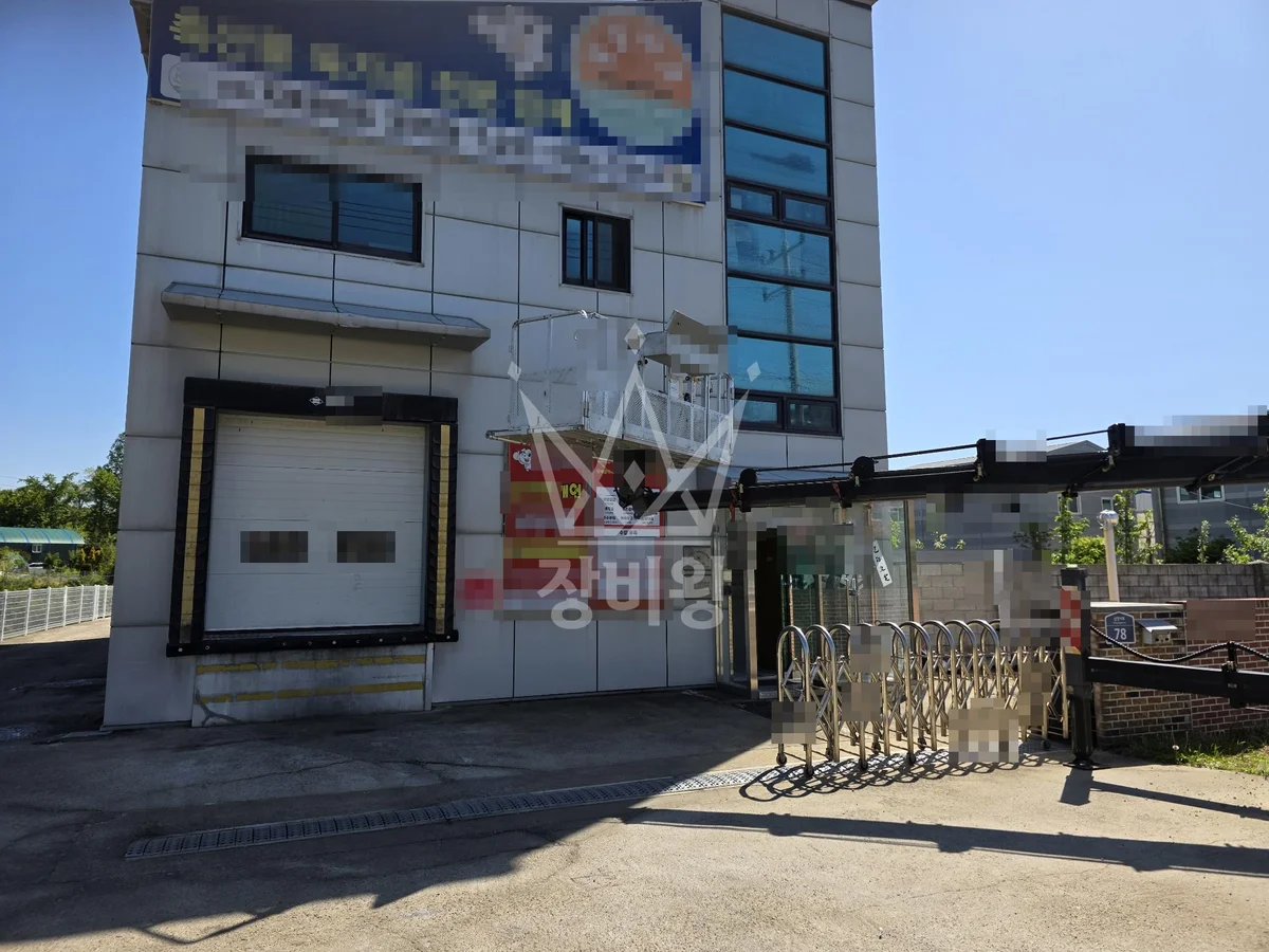 경기 수원시장안구 스카이차 철골 작업 현장