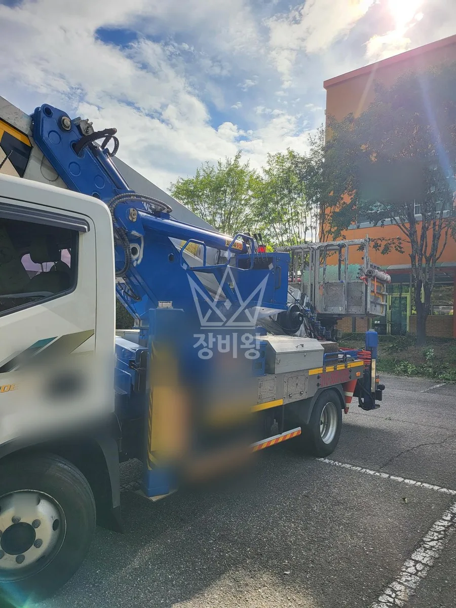 대전 서구 장안동 스카이차 간판 작업 현장
