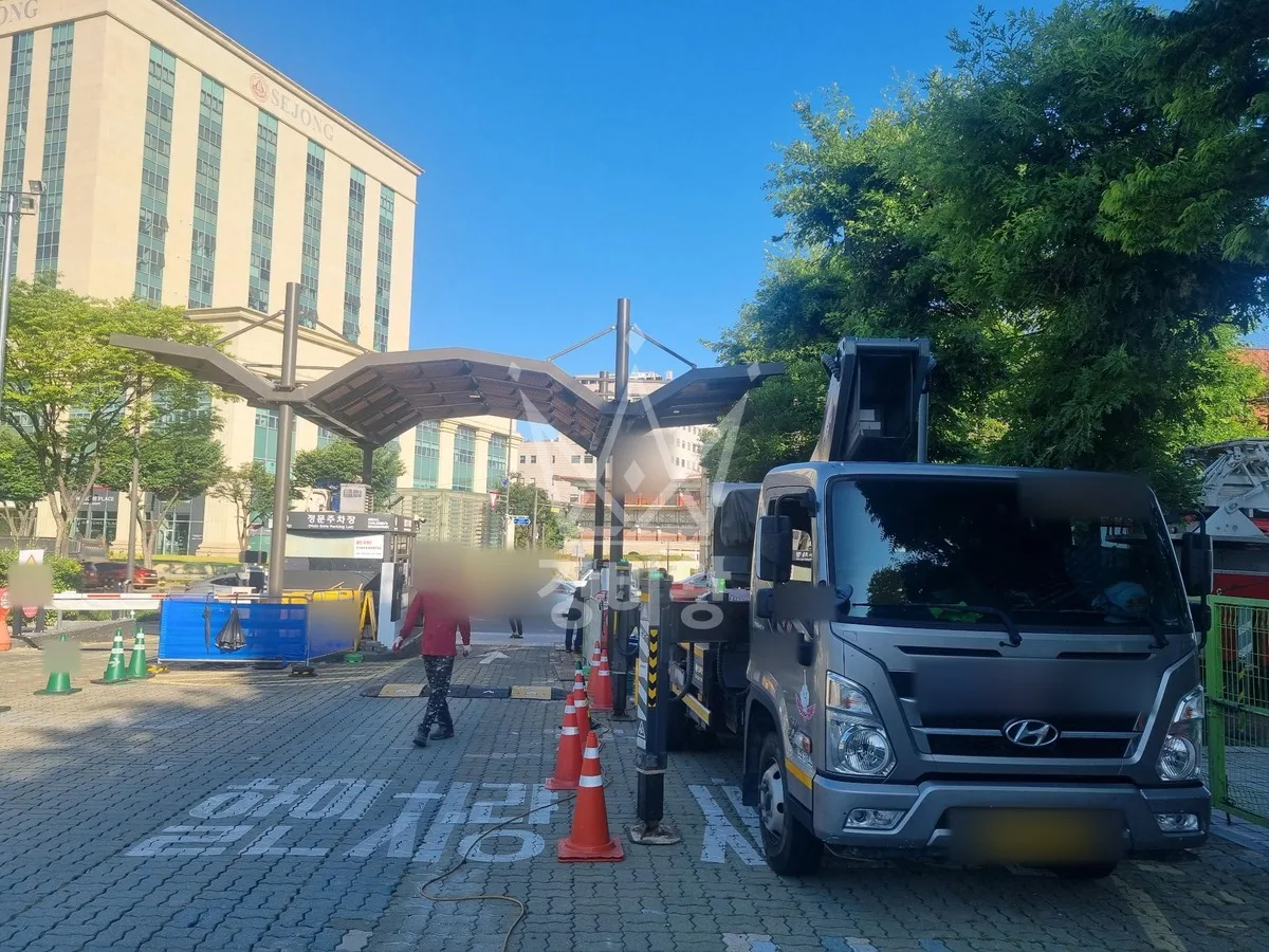서울 광진구 자양동 스카이차 간판 작업 현장