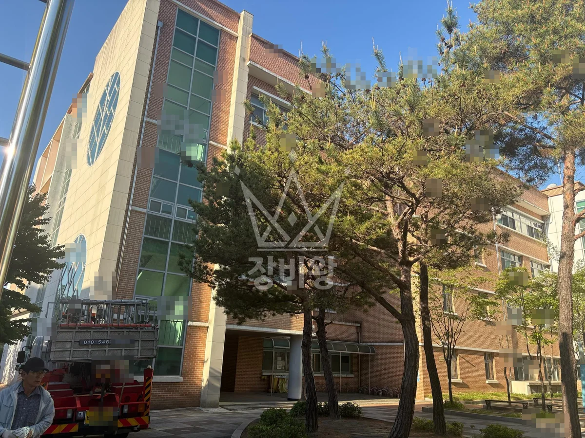 대전 유성구 탑립동 스카이차 철골 작업 현장