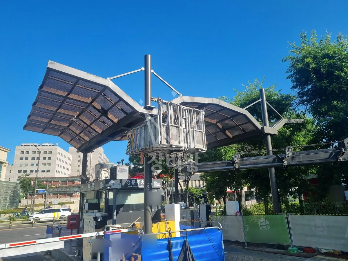 서울 광진구 군자동 스카이차 간판 작업 현장