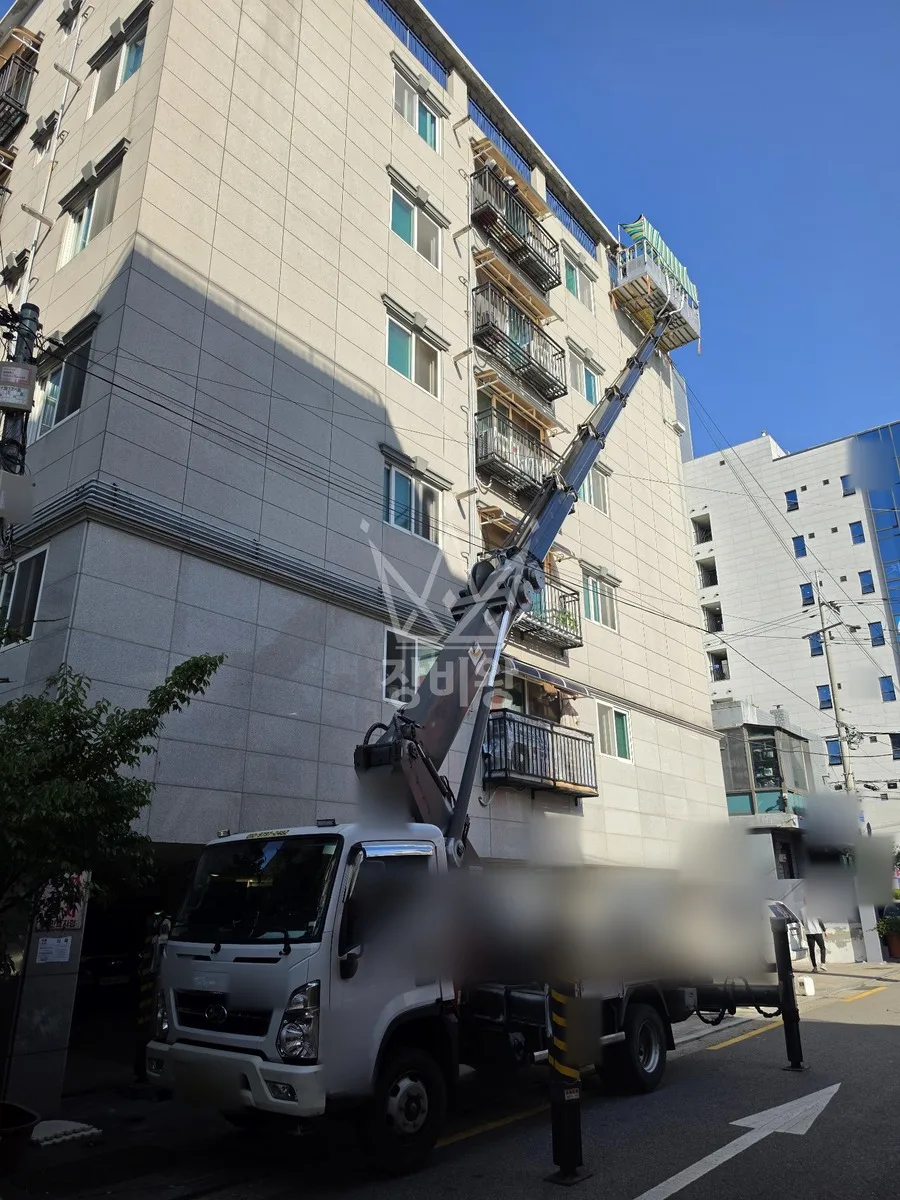 서울 구로구 가리봉동 스카이차 간판 작업 현장