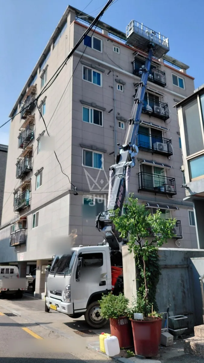 서울 구로구 개봉동 스카이차 지붕 공사 작업 현장