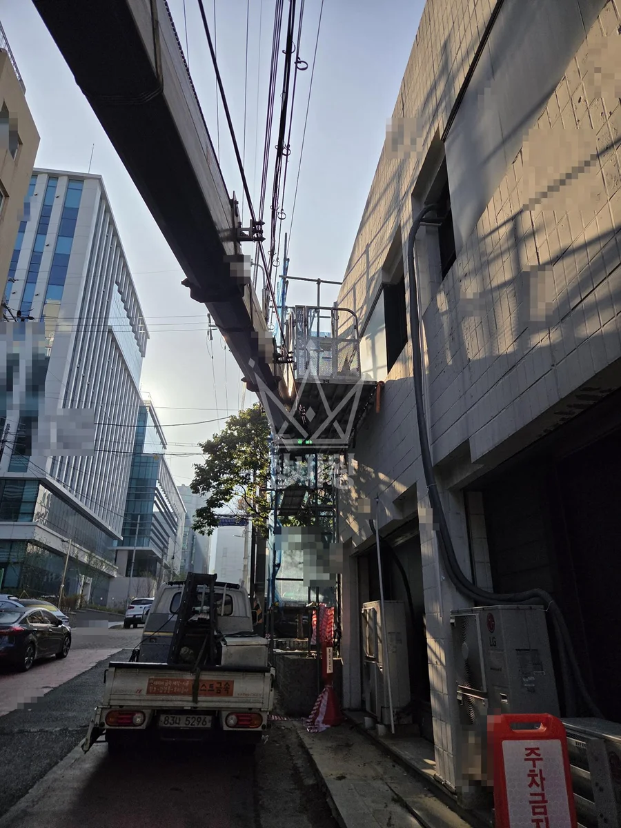 인천 옹진군 스카이차 외벽 작업 작업 현장