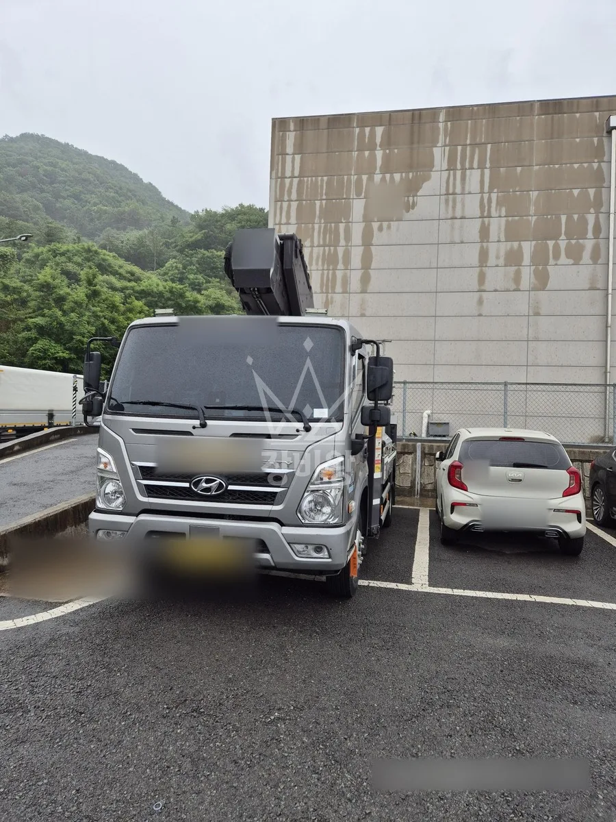 경남 함양군 스카이차 조경 작업 현장