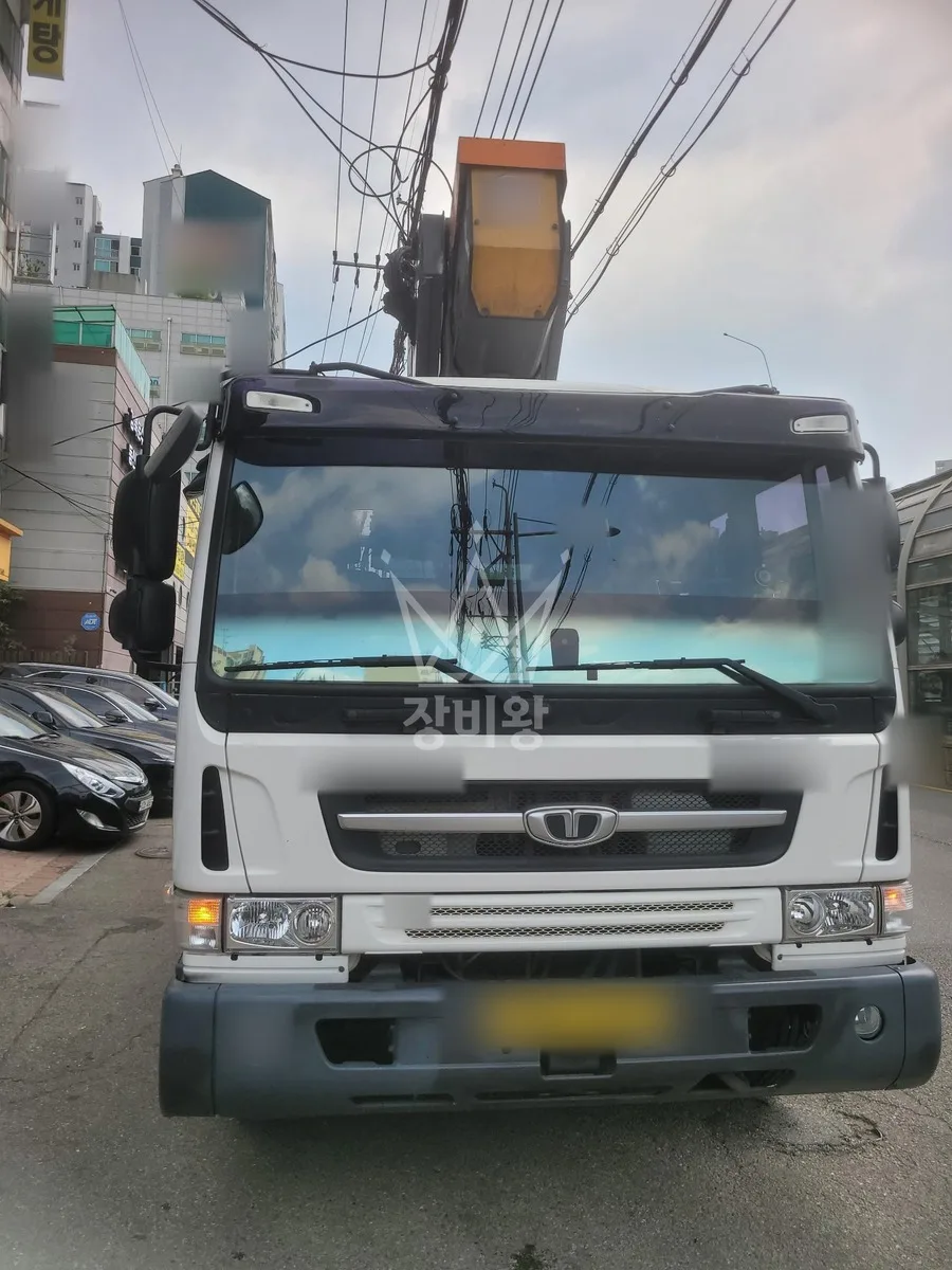 서울 양천구 신정동 스카이차 간판 작업 현장