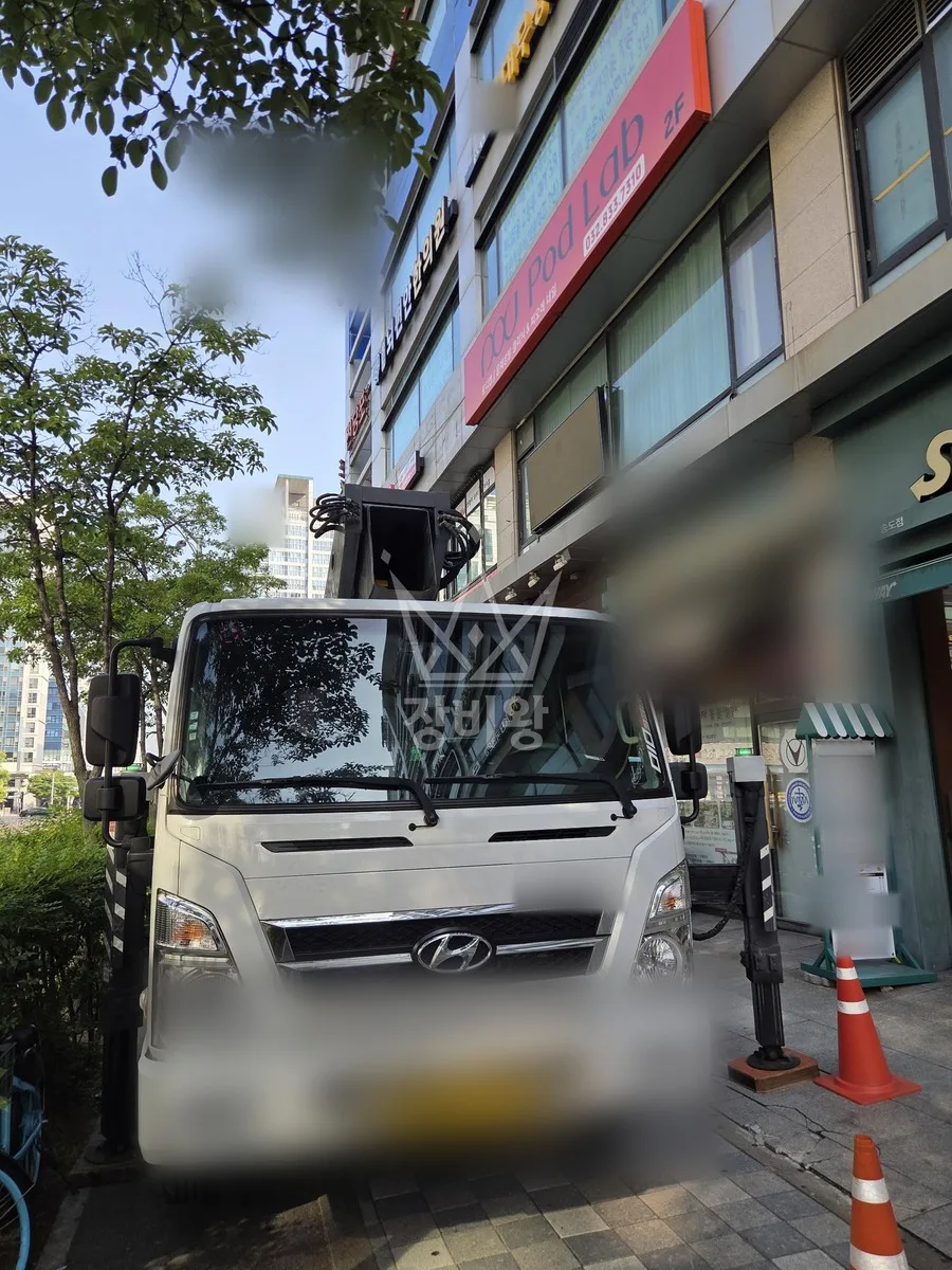 인천 연수구 스카이차 철골 작업 현장