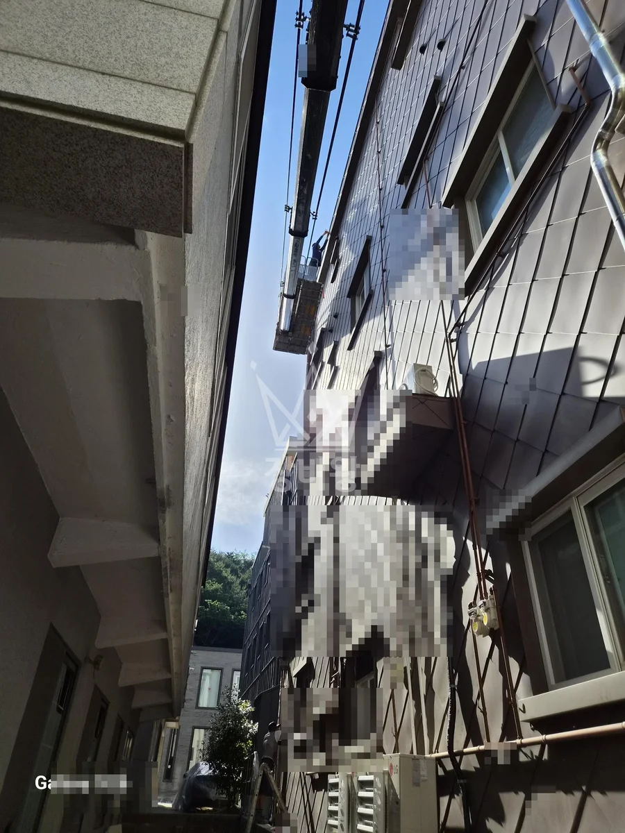 강원 홍천군 스카이차 조경 작업 현장