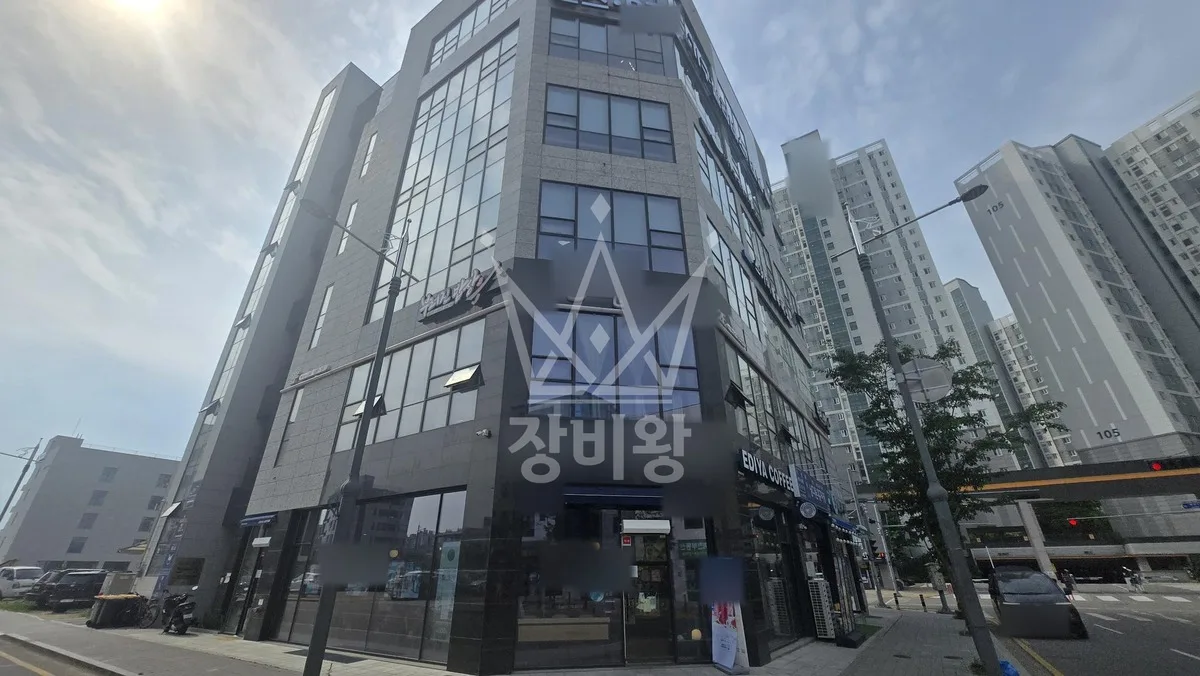 충남 청양군 스카이차 조경 작업 현장