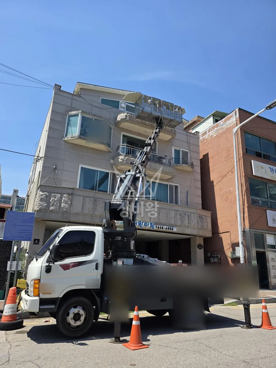 경기 평택시 도일동 스카이차 철골 작업 현장