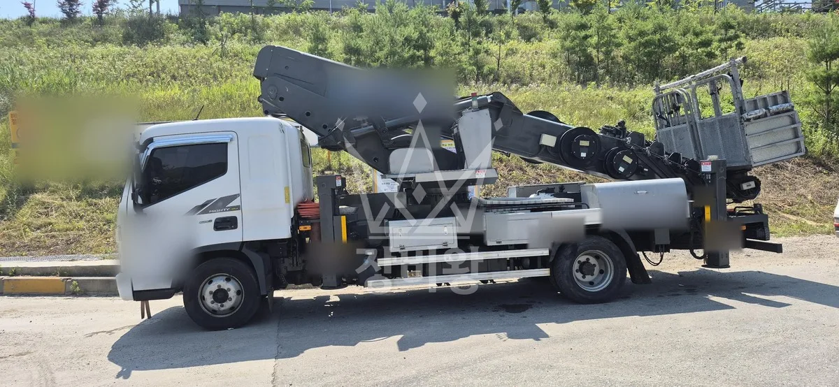 충남 공주시 검상동 스카이차 지붕 공사 작업 현장