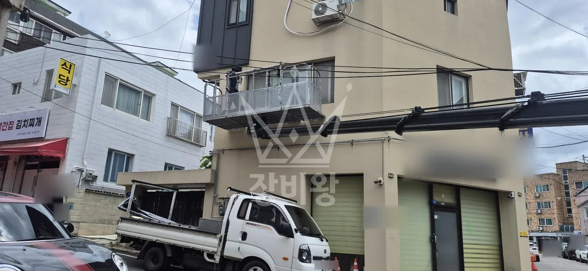 충남 천안시 스카이차 에어컨 작업 현장