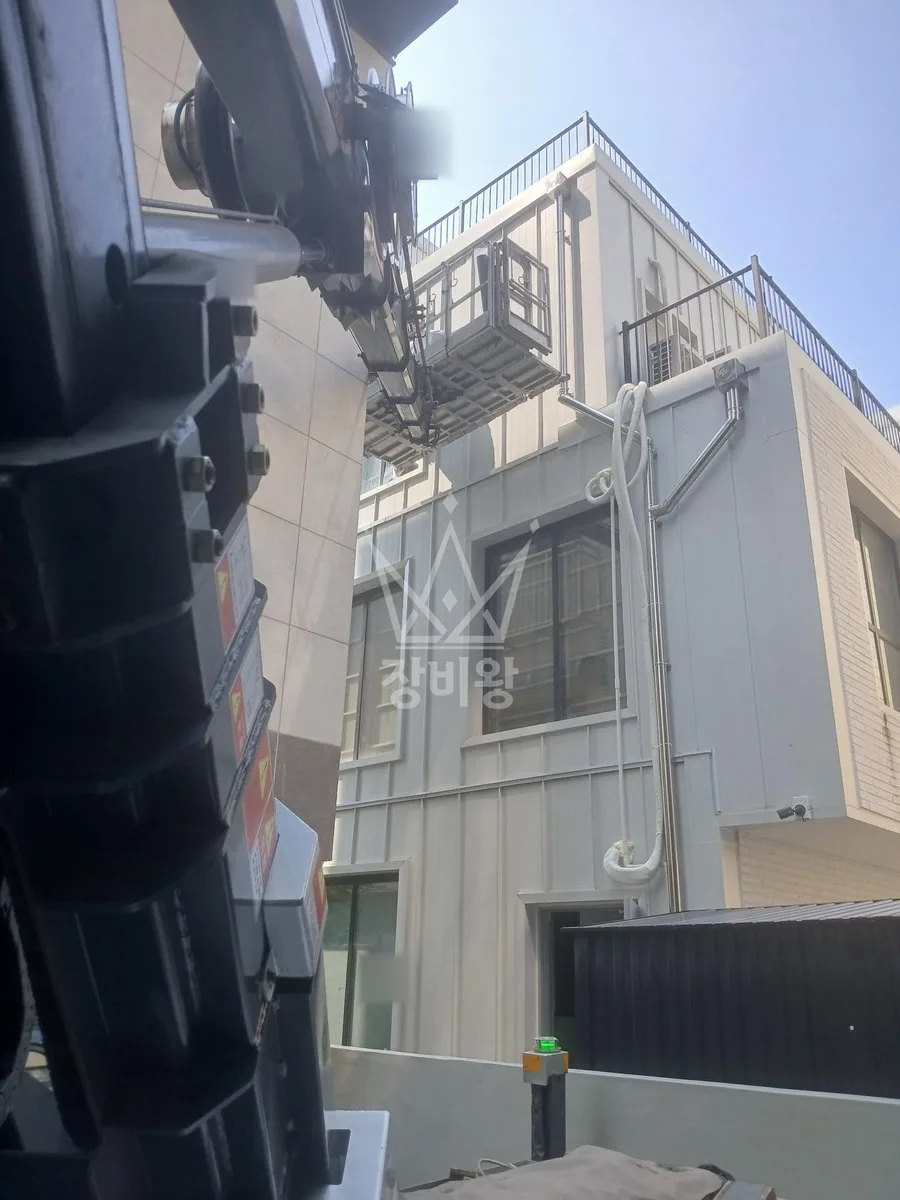 서울 도봉구 쌍문동 스카이차 수목 관리 작업 현장