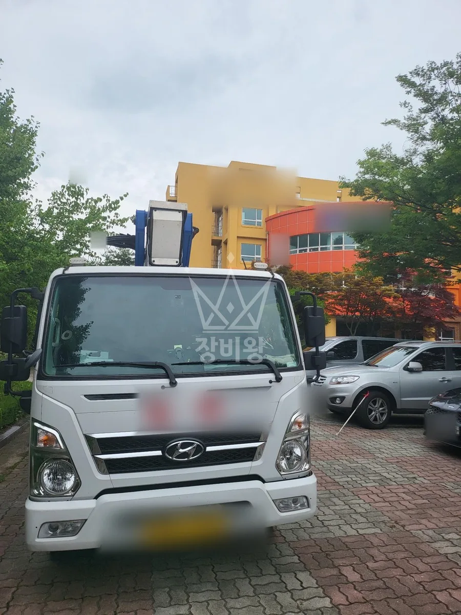 대전 서구 평촌동 스카이차 철골 작업 현장