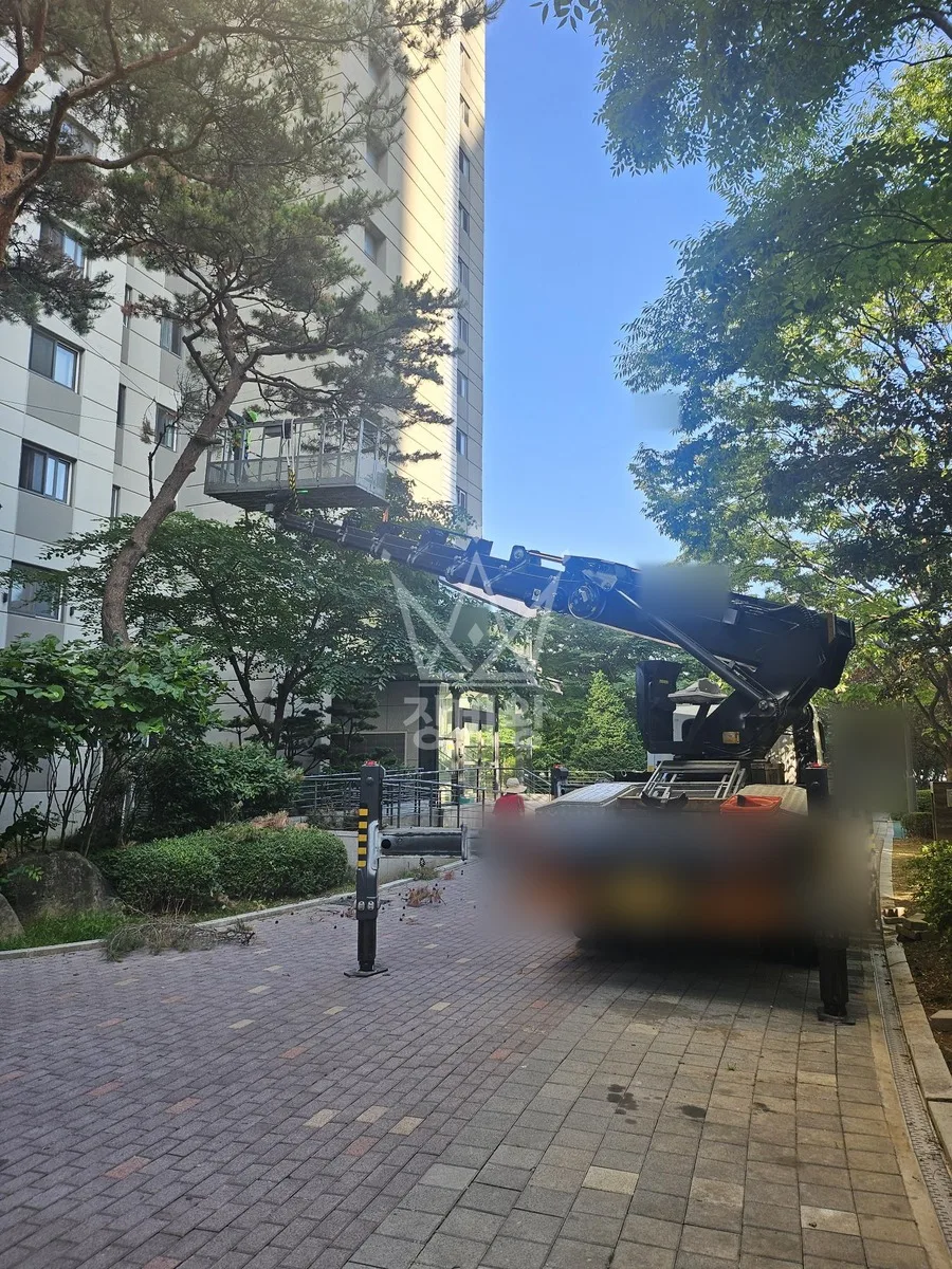 경기 시흥시 방산동 스카이차 간판 작업 현장