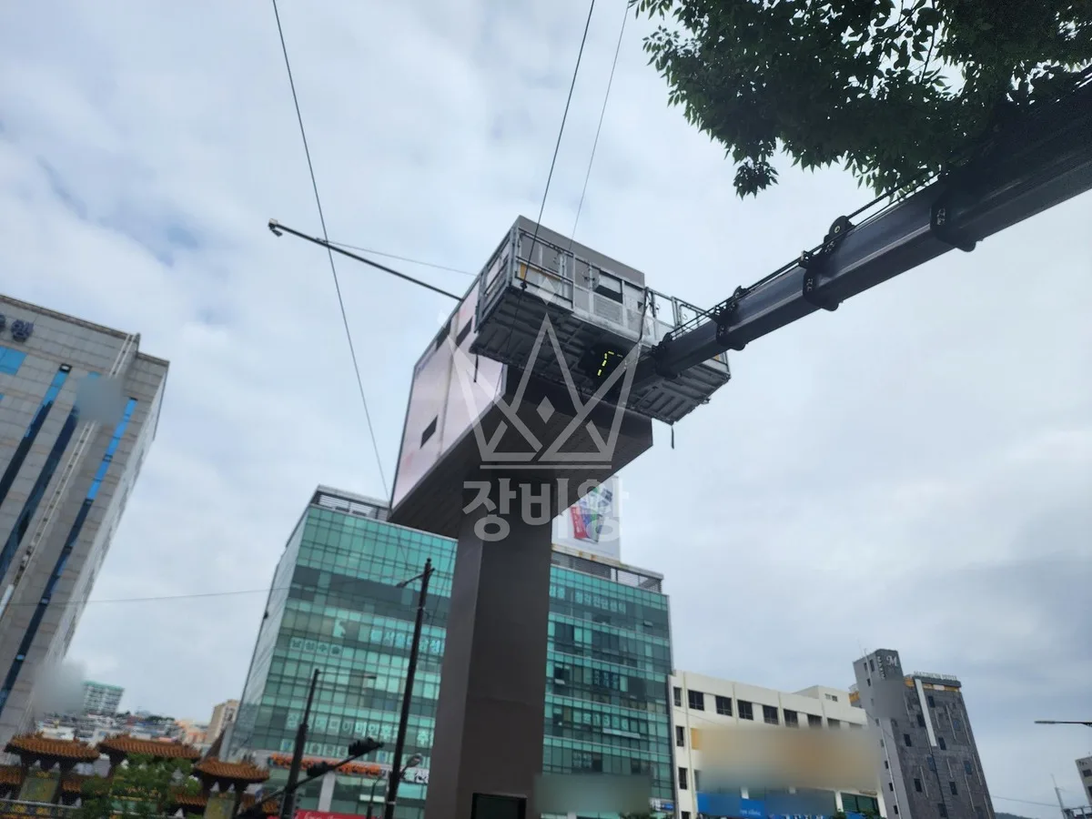 부산 동구 스카이차 유리 작업 현장