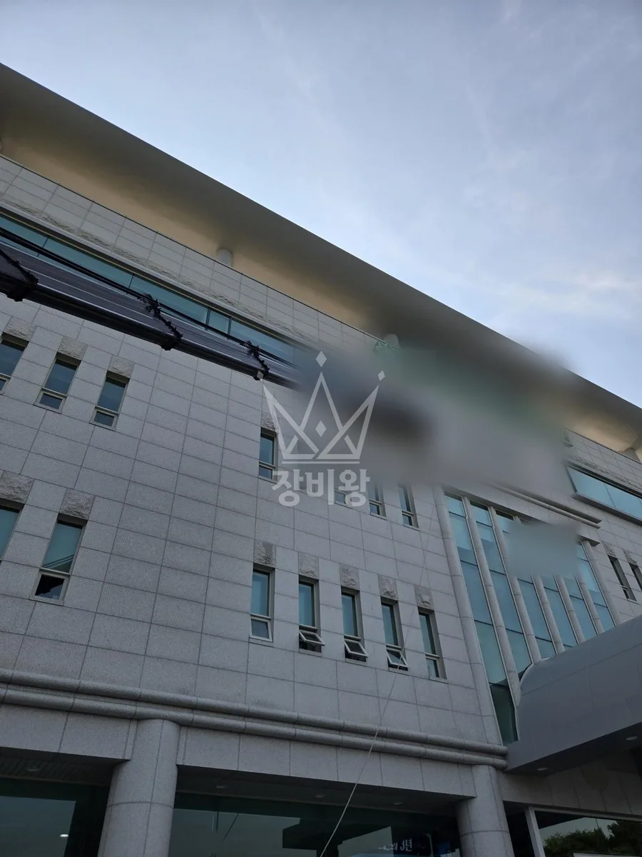 충북 보은군 보은읍 스카이차 지붕 공사 작업 현장
