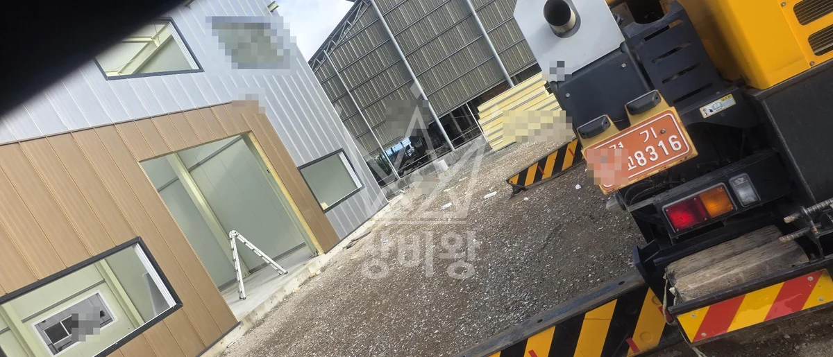 경기 화성시병점구 스카이차 유리 작업 현장