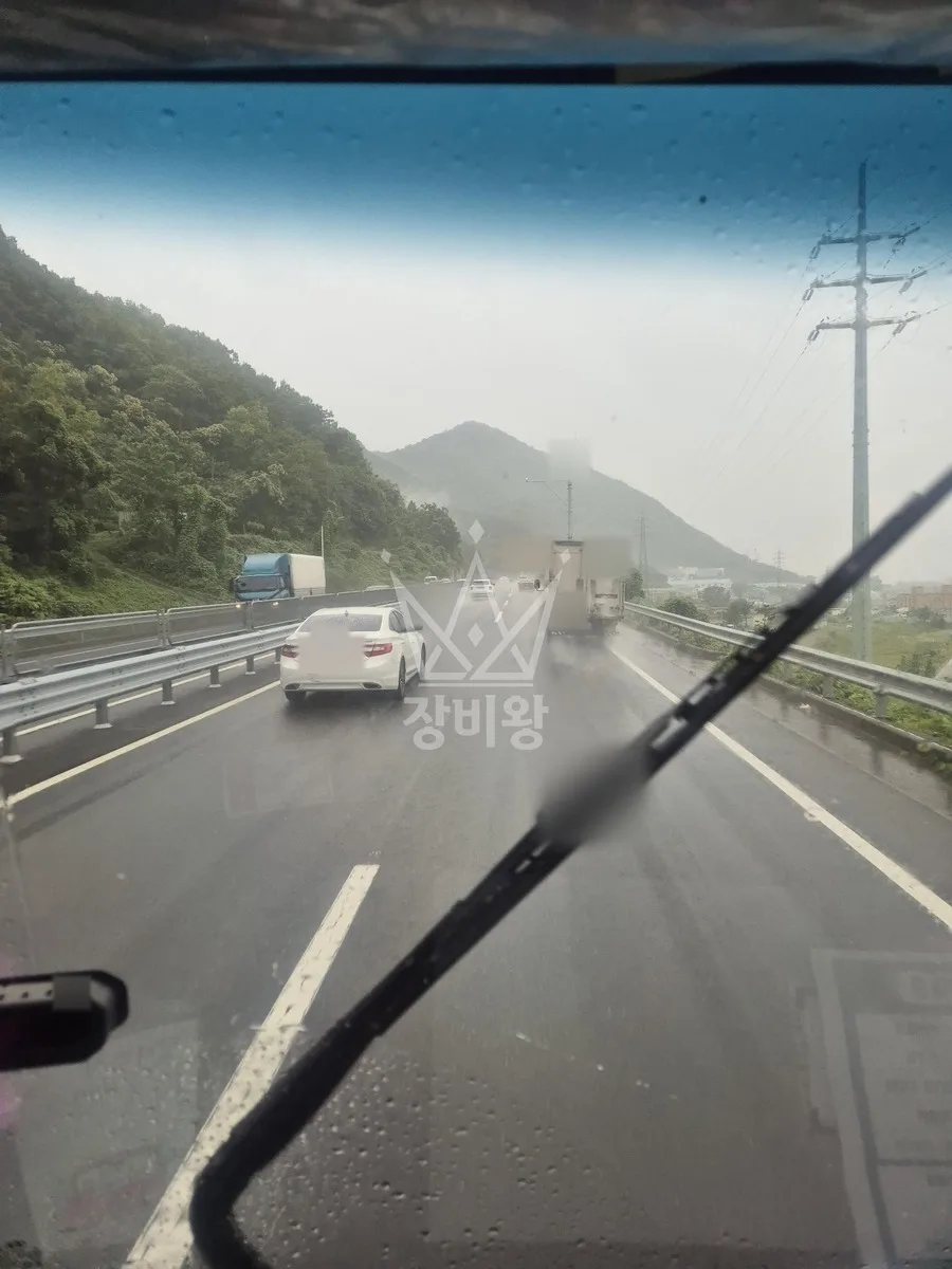 경남 양산시 스카이차 에어컨 작업 현장