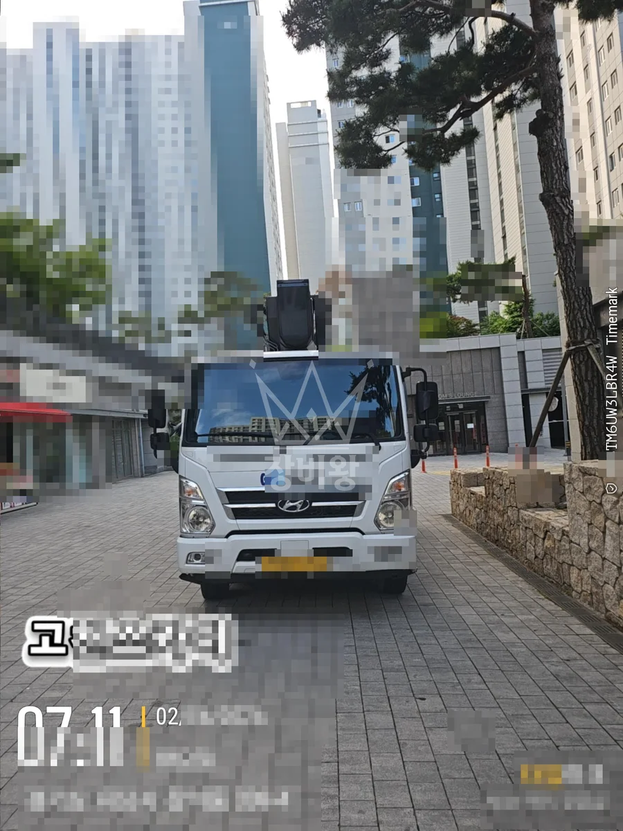경기 하남시 미사동 스카이차 지붕 공사 작업 현장